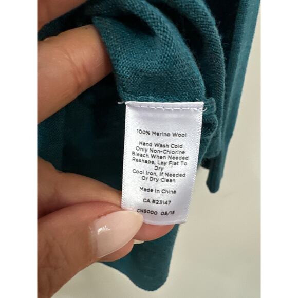 Talbots Merino Wool Turtleneck Sweater Classic Minimalist Elevated Basic XS NWT - Picture 7 of 7